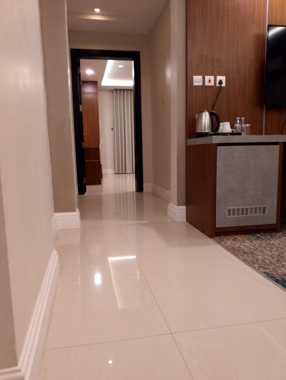 Remaz Suites Hotel Al Al Jubail Exteriör bild
