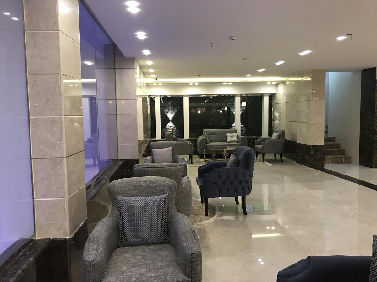 Remaz Suites Hotel Al Al Jubail Exteriör bild