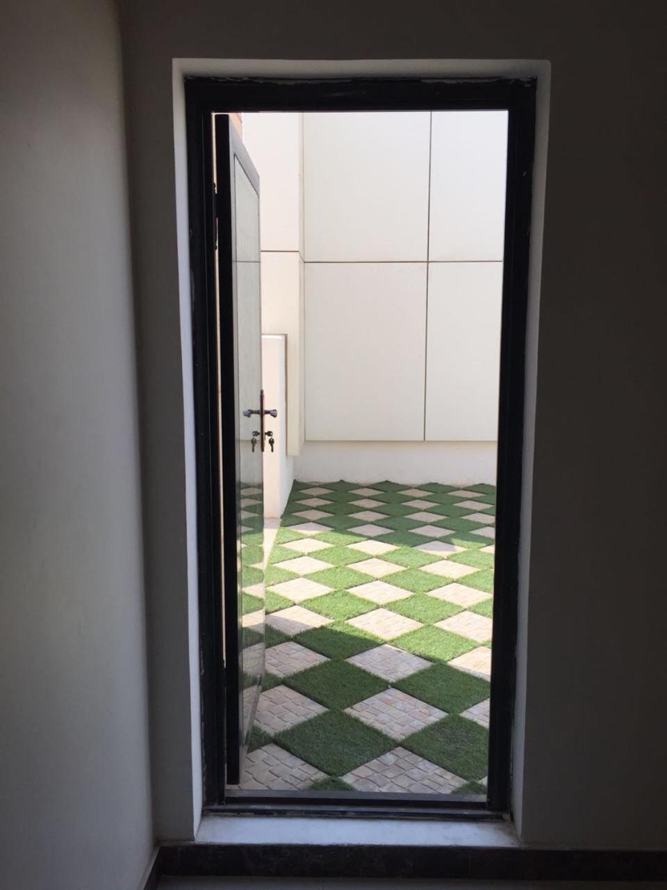 Remaz Suites Hotel Al Al Jubail Exteriör bild